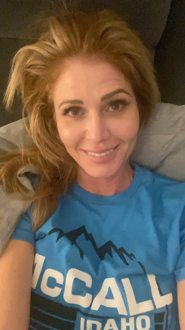 トリー・ウィルソンのインスタグラム：「. Reminder to you. You sexy B. Listen good. Love you bye.」