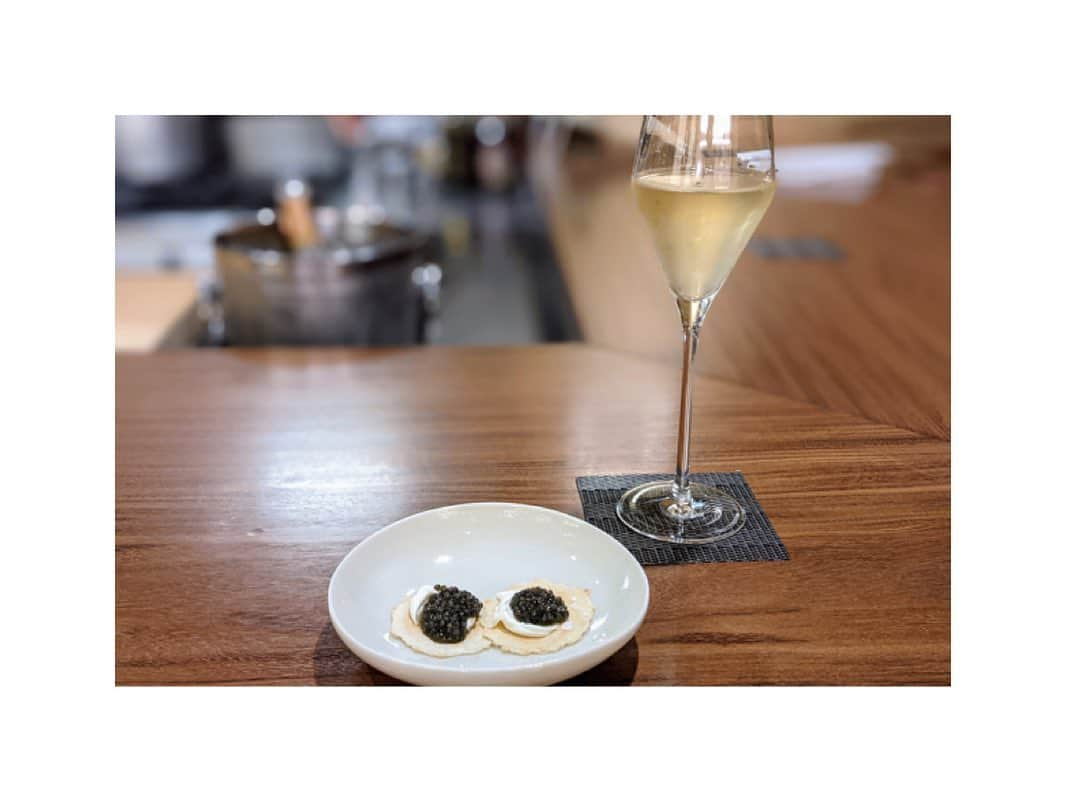 川村亜紀さんのインスタグラム写真 - (川村亜紀Instagram)「Champagne 🥂fromage and caviar 😋 #champagne #fromage #caviar #mariage #🥂🍾  #kyotogroumet #kyotodinner #tastykyoto  #京都の美味しいもの #美味しいもの日記 #ごちそうさまでした」12月8日 10時11分 - _aki1015_