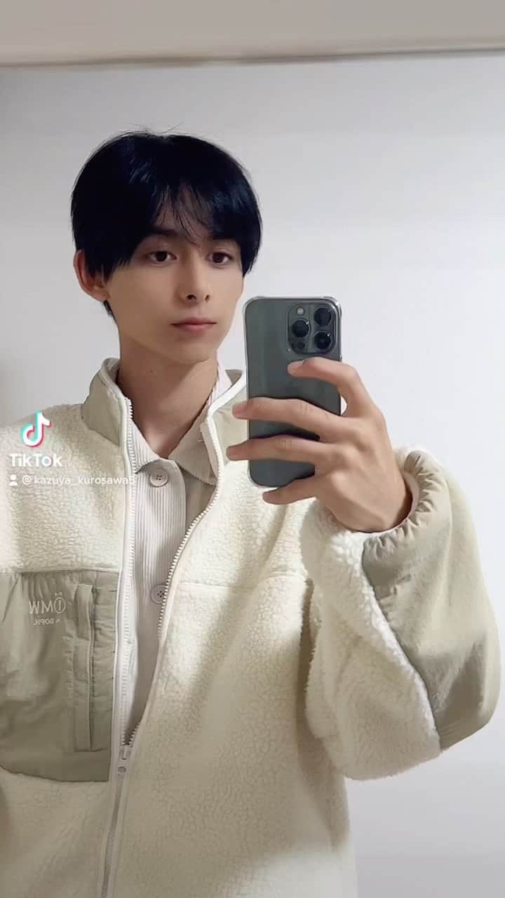 黒澤胤也のインスタグラム：「#20歳 #youtuber」