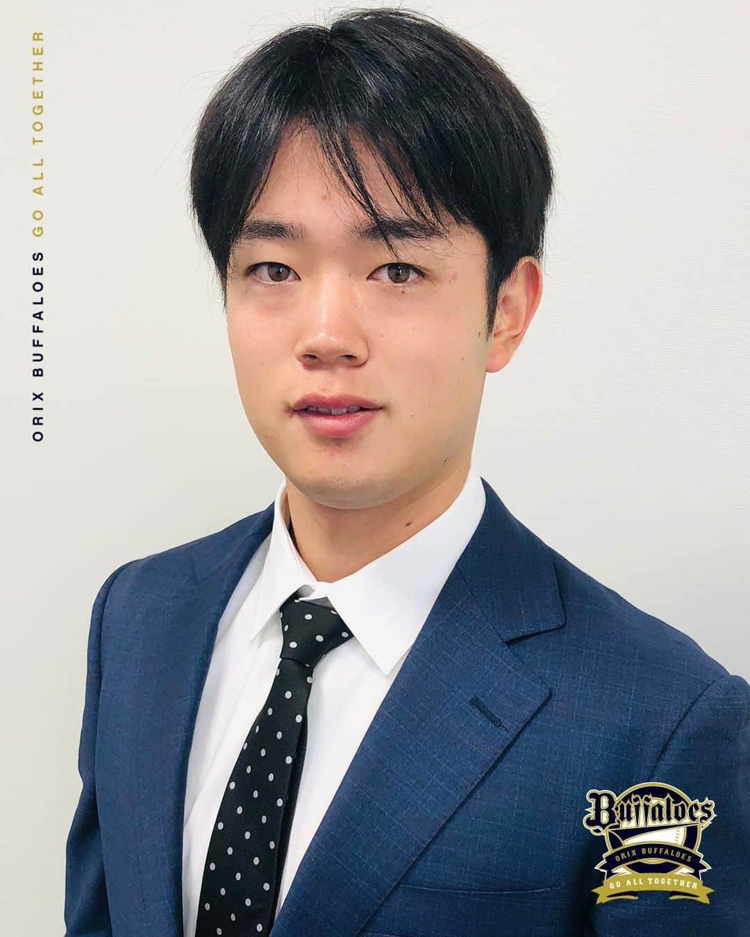 オリックス・バファローズさんのインスタグラム写真 - (オリックス・バファローズInstagram)「#太田椋 #Bsスーツコレクション #契約更改 #Bs2021 #buffaloes #baseball #ORIX #プロ野球」12月8日 13時15分 - orix_buffaloes