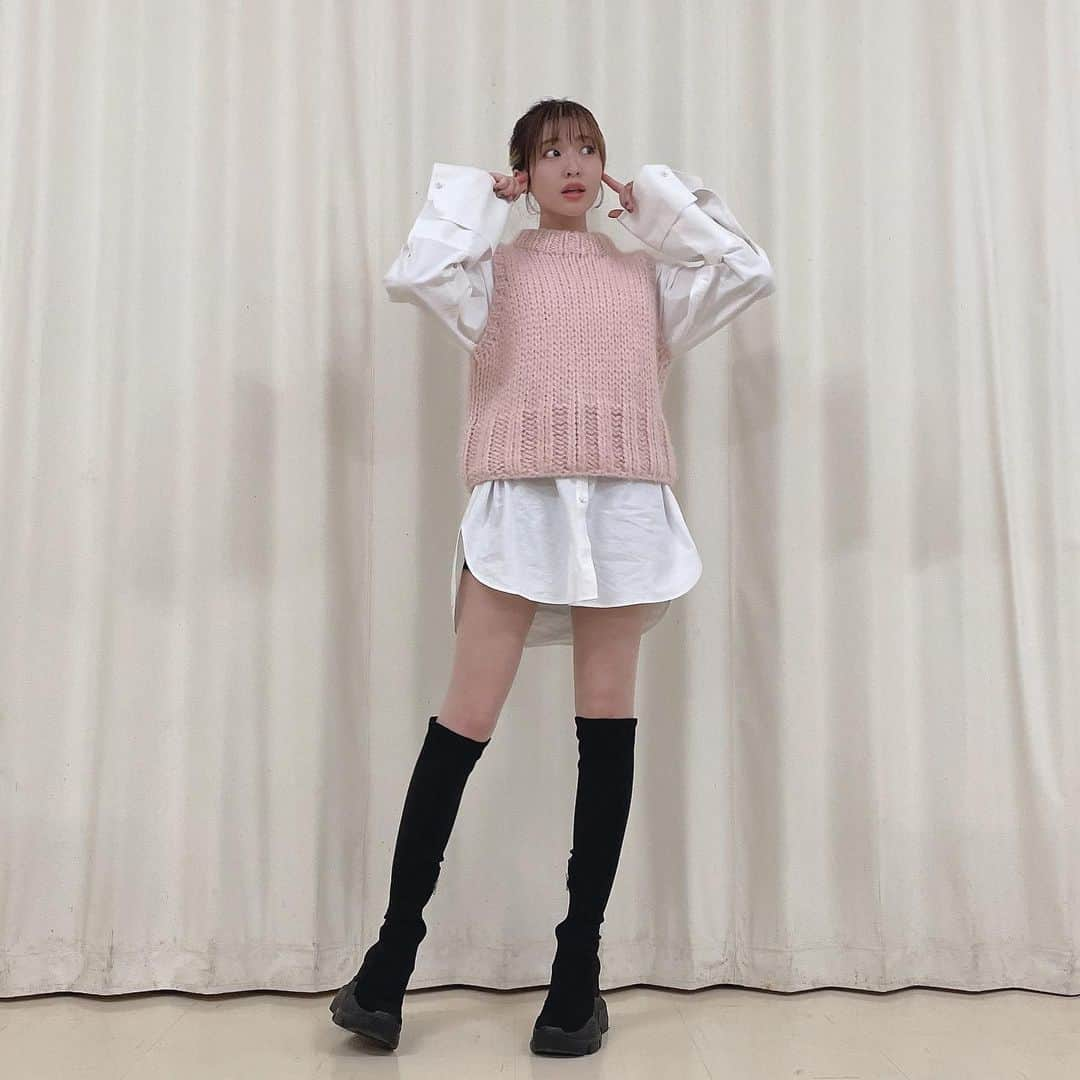 吉田菫さんのインスタグラム写真 - (吉田菫Instagram)「🍑💞🍓💞  雨だけどハッピーだよ☺︎✌︎  . #すぅ服」12月8日 14時51分 - sumiredooon1228