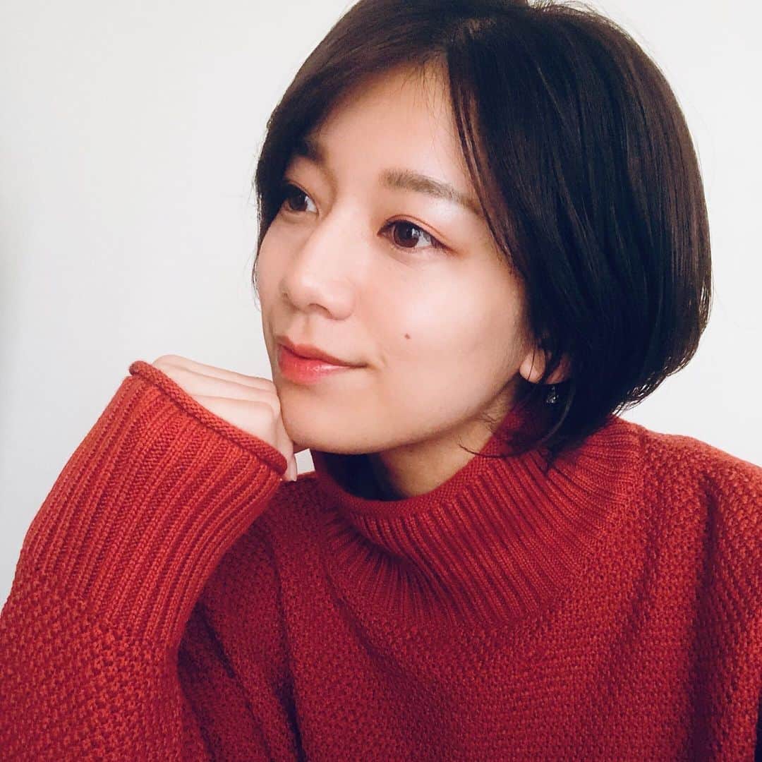 佐藤美希のインスタグラム：「本格的に寒くなってきたね〜 まだ12月上旬だけれど、 ホッカイロ必須になってきた、、真冬どうしよう。  #体調管理お気をつけて」