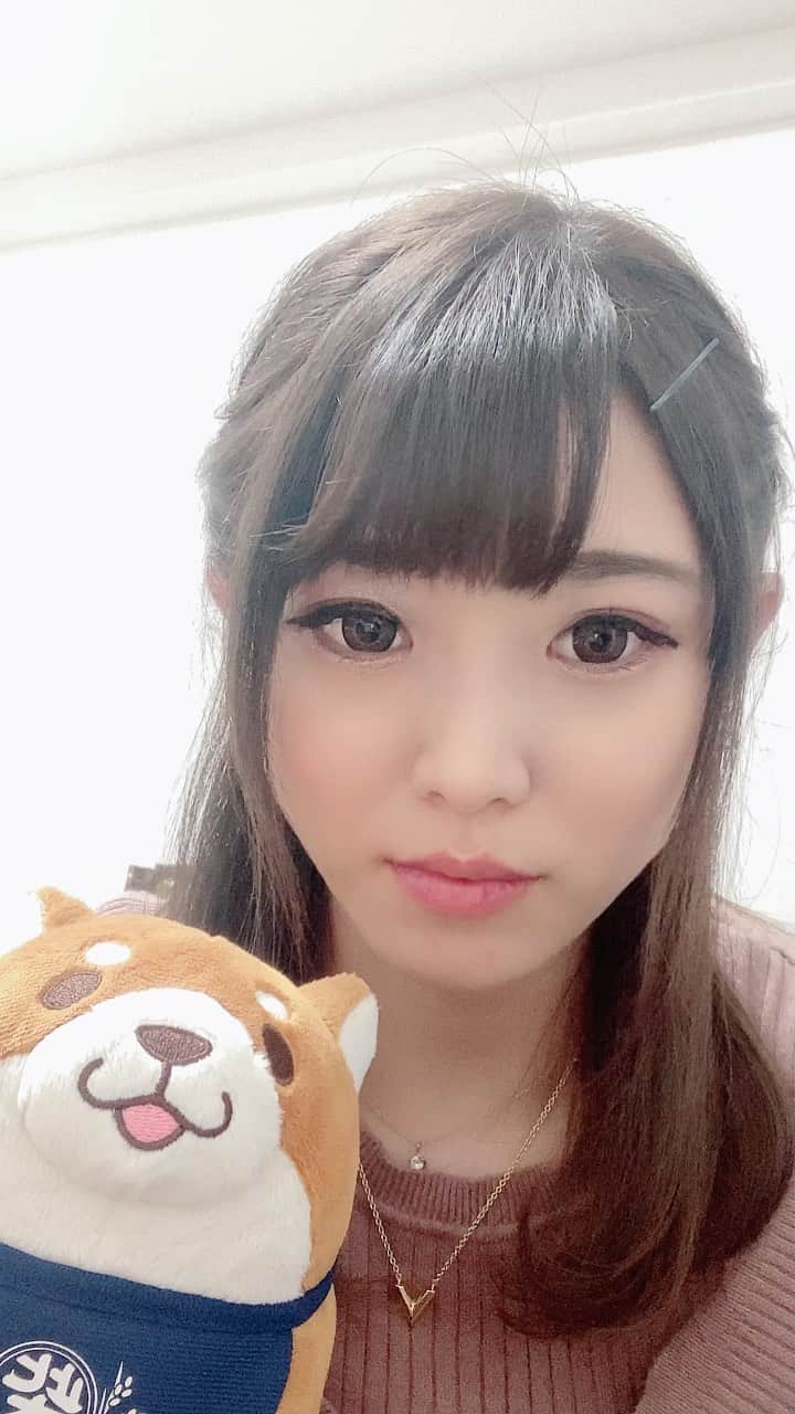 黒崎みかのインスタグラム：「12月30日に撮影会行います(*^^*)  予約の方は12月18日になりますので皆さんのことお待ちしてます♥️  #黒崎みか#カプセルエージェンシー#撮影会#12月#予約開始」