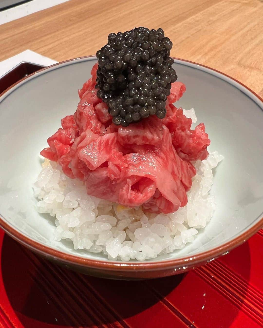 岸本加世子のインスタグラム：「身に余る贅沢品をご馳走になりました。」