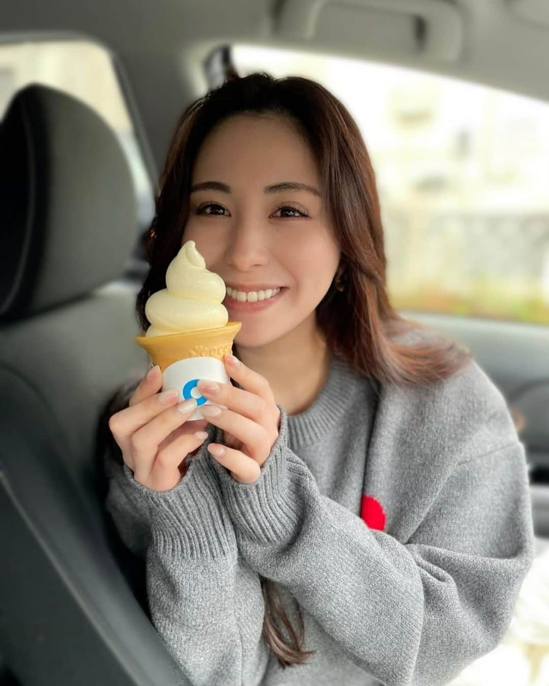 宮下舞花さんのインスタグラム写真 - (宮下舞花Instagram)「🧀🍦 チーズソフトクリーム♡  一時期ずっとチーズを控えて我慢してたんだけど…抜け出せなくなっている😌深夜ですがバスクチーズケーキが食べたい！！」12月8日 23時56分 - maikamaimaika