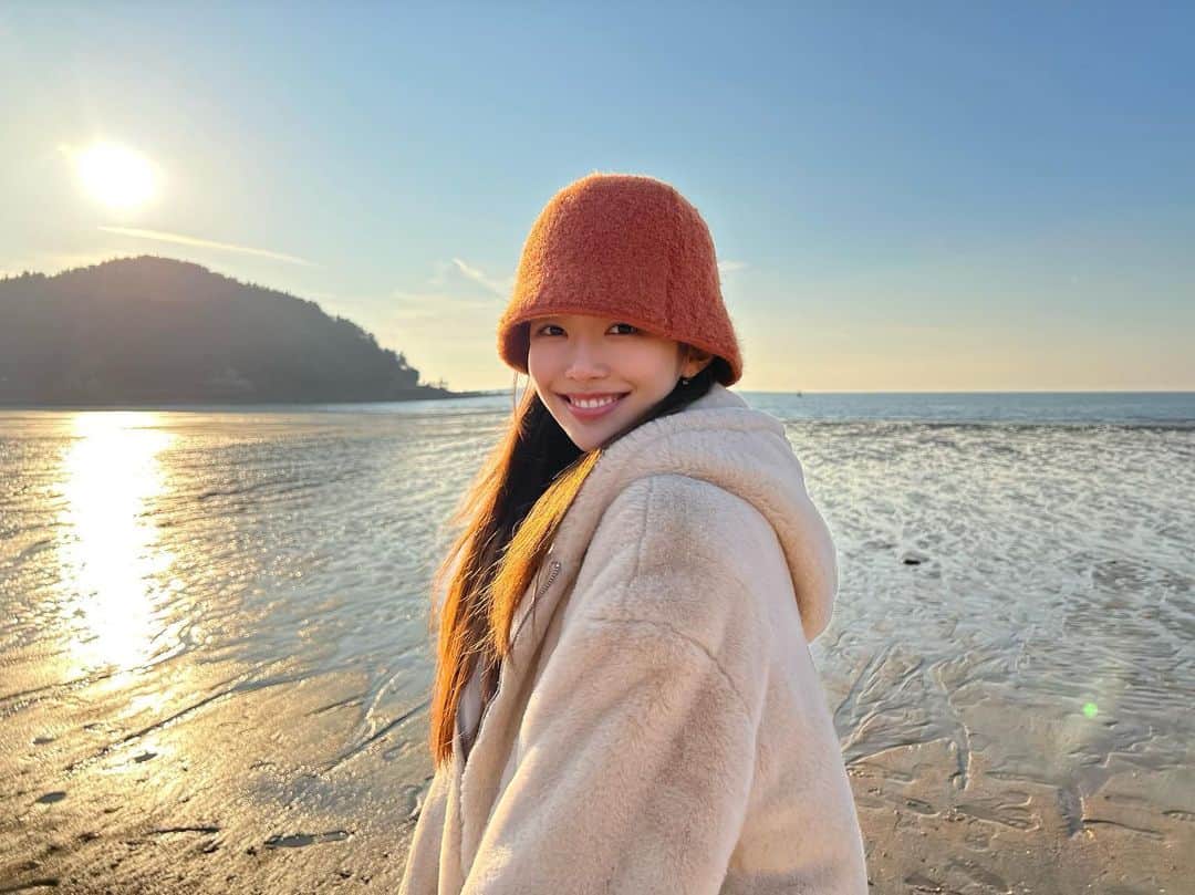 キム・ヨンソさんのインスタグラム写真 - (キム・ヨンソInstagram)「🍊귤 사세요~~」12月9日 0時30分 - yeoni__me