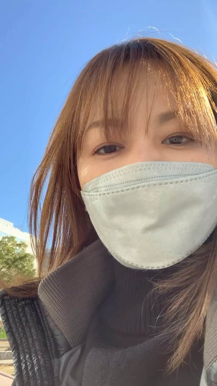 中澤裕子のインスタグラム：「久しぶり天神。 なかなか目的地に着かないのは 日常茶飯事。  だけど、無事に打ち合わせ終わりました ☺︎  買い物したくなる ウズウズ。 我慢して帰宅。」