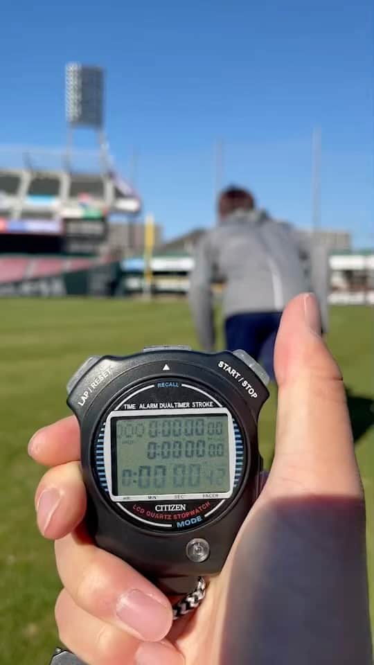 のインスタグラム：「大瀬良塾の中の１つのメニュー  シャトルラン今日しました😂  しんどいです。  #100m #80m #50m #30m 足おわち🦵」
