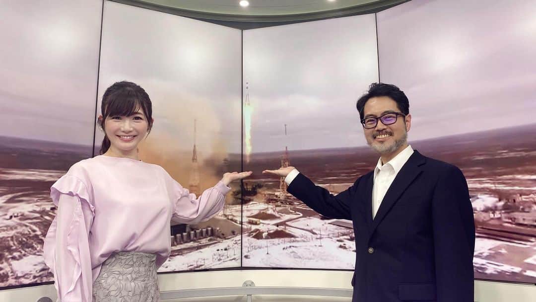 のインスタグラム：「. また新たな宇宙旅行の扉が開きましたね✨ 前澤さんの搭乗するソユーズの打ち上げが成功しました🚀 おめでとうございます‼️ 日本の民間人として、初のISS滞在となります✨ どんな宇宙の姿を見せてくれるのか楽しみですね！  宇宙旅行元年と言われている2021年。 まさか、年のしめくくりが日本人宇宙旅行とは✨ すごい時代です✨  詳しくは、こちらをご覧下さい😊 ↓ youtu.be/ZUp_ep8-fU8」
