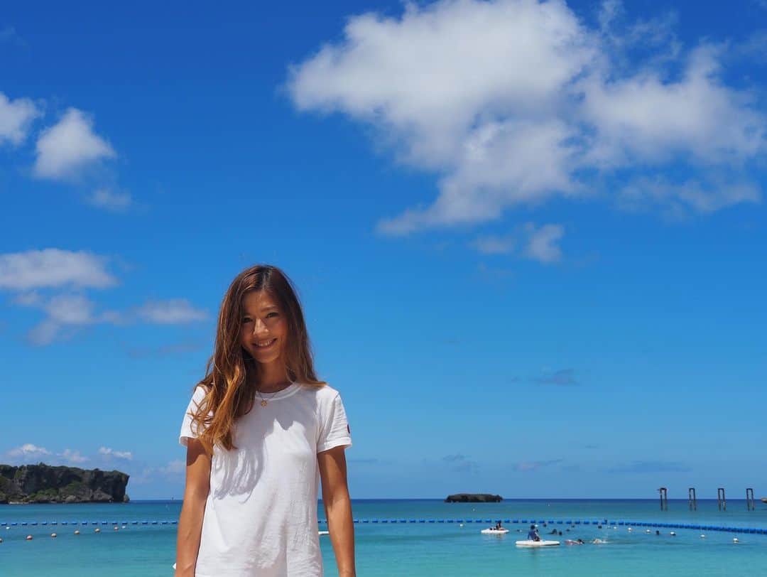 林真唯さんのインスタグラム写真 - (林真唯Instagram)「#latergram #nofilter  もう12月、、、 あっという間に2021年終わっちゃうな〜 ポストしたいこといっぱいあるんだけどな、、 2021年のことは2021年中にポストしたいな🙃 海行きたいなっ♡  #海が好きな人と繋がりたい #沖縄旅行  #ピラティス好きな人と繋がりたい」12月9日 19時08分 - mysocaldays