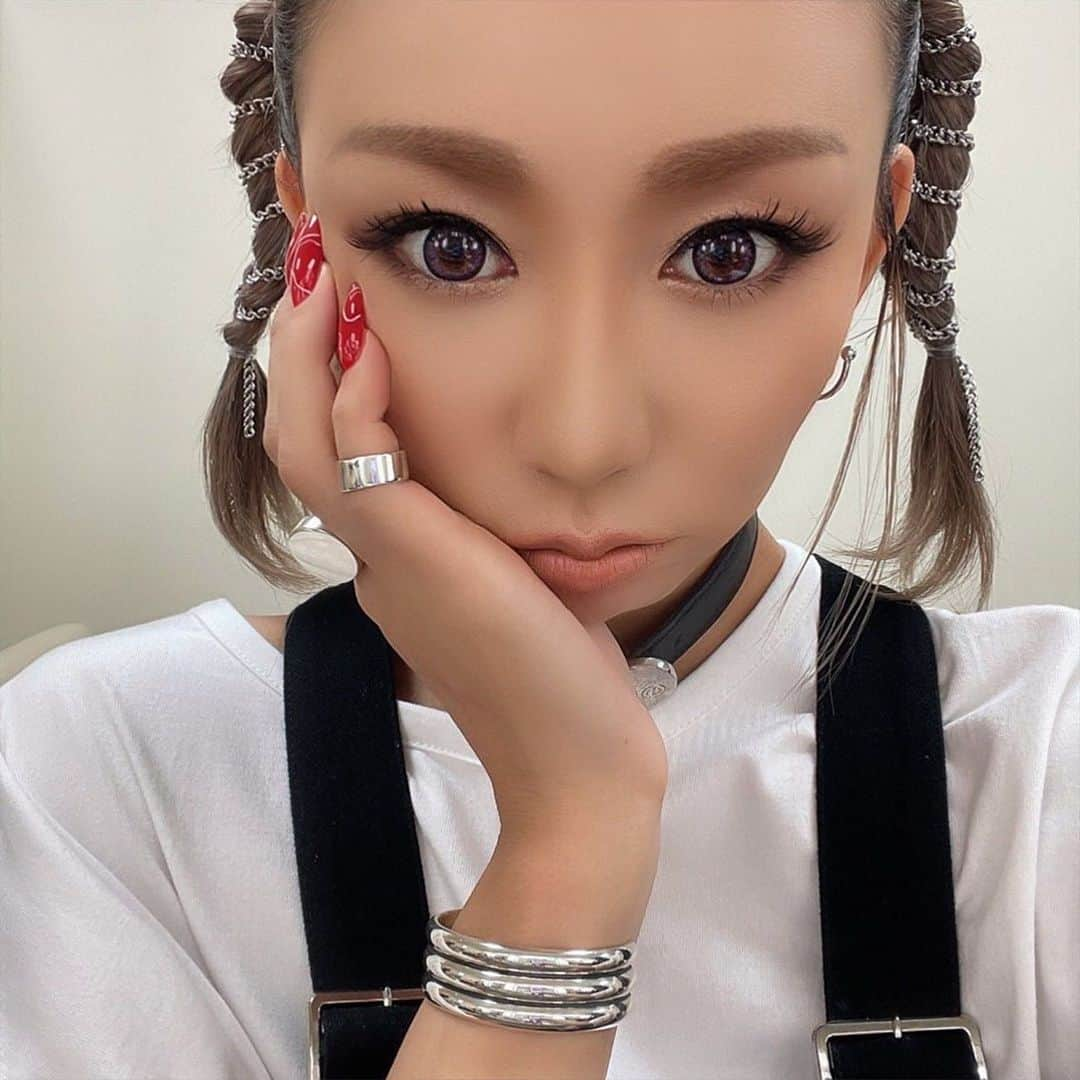 倖田來未さんのインスタグラム写真 - (倖田來未Instagram)「. vs魂！！ みんなはちゃめちゃで、めっちゃ楽しかったー！！ ⁡ ぜひまた遊びにいかせてくださいませ！！ ⁡ #フジテレビ #vs魂 #ありがとうございました #楽しかったです #衣装 #fashion #limifeu #jeffreycampbell #if8 #kodakumi #倖田來未」12月9日 20時54分 - kodakumi_official