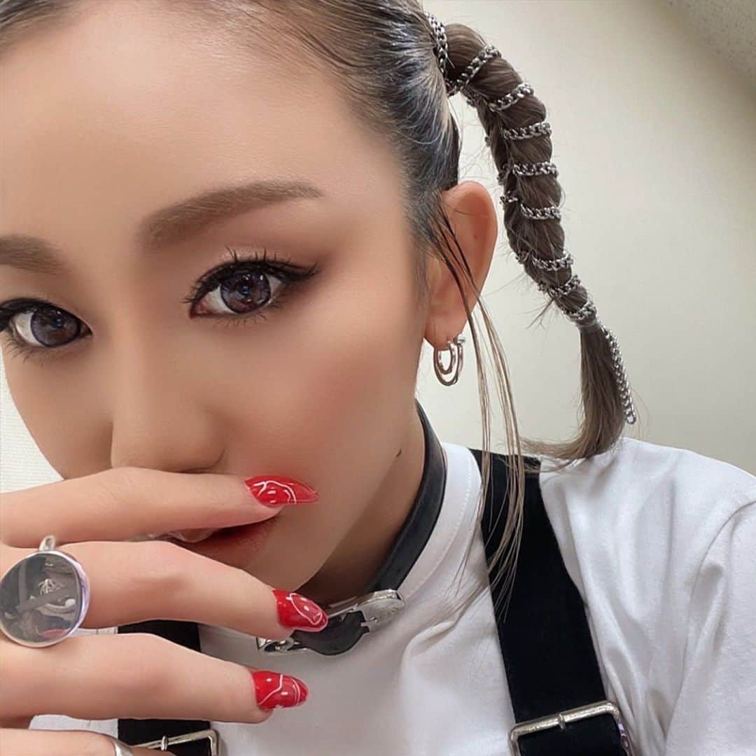 倖田來未さんのインスタグラム写真 - (倖田來未Instagram)「. vs魂！！ みんなはちゃめちゃで、めっちゃ楽しかったー！！ ⁡ ぜひまた遊びにいかせてくださいませ！！ ⁡ #フジテレビ #vs魂 #ありがとうございました #楽しかったです #衣装 #fashion #limifeu #jeffreycampbell #if8 #kodakumi #倖田來未」12月9日 20時54分 - kodakumi_official