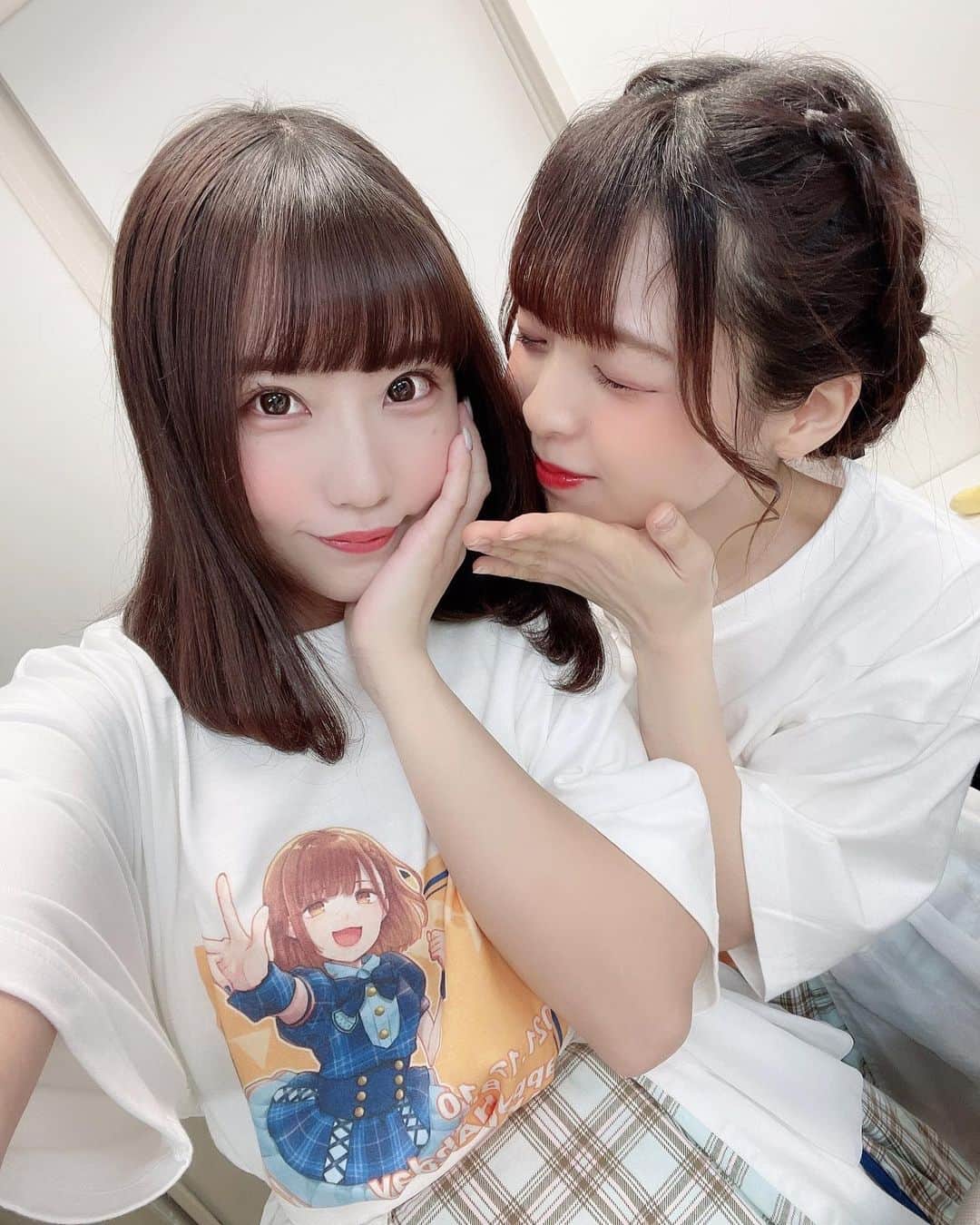のインスタグラム：「あやかてんと歌うのが世界一！おめでとう🧡🖤 . . . . . . #お誕生日おめでとう#ハッピーバースデー#生誕祭#生誕ライブ#春田彩花#しか勝たん#東京#ファッション#可愛い#かわいい#follow#フォローミー#自撮り#可愛い女の子#かわいい女の子#lol#love#instagood#instadaily#OOTD#photooftheday#me#TagsForLikes#igers#일본#귀여워#여자#데일리#소통해요#셀카」