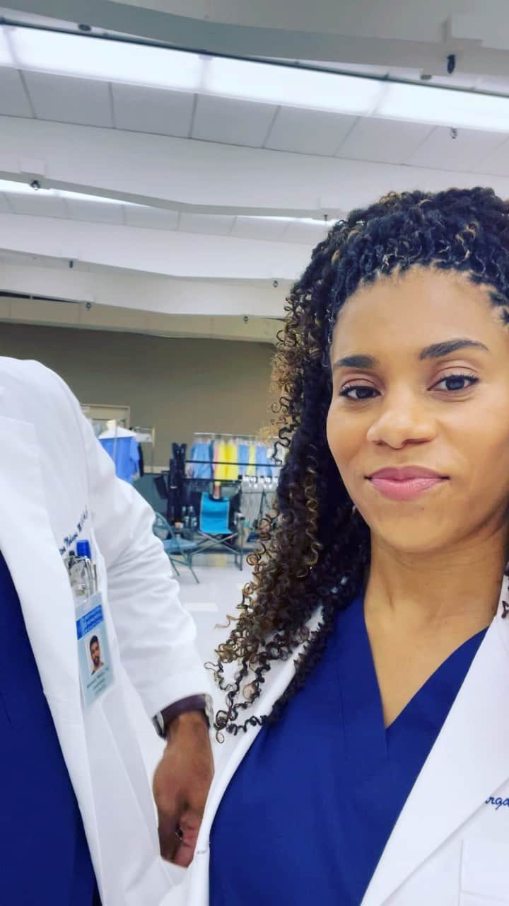 Kelly McCrearyのインスタグラム：「Did you miss us?」