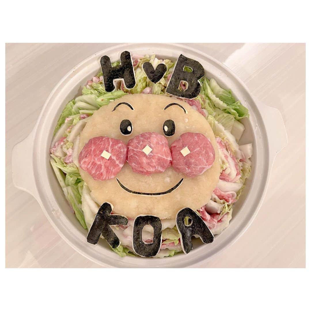 辻希美さんのインスタグラム写真 - (辻希美Instagram)「幸空の誕生日はアンパンマンのお鍋を作りました♡ ケーキは希空がアンパンマンとダダンダンを作ってくれました！」12月10日 9時11分 - tsujinozomi_official