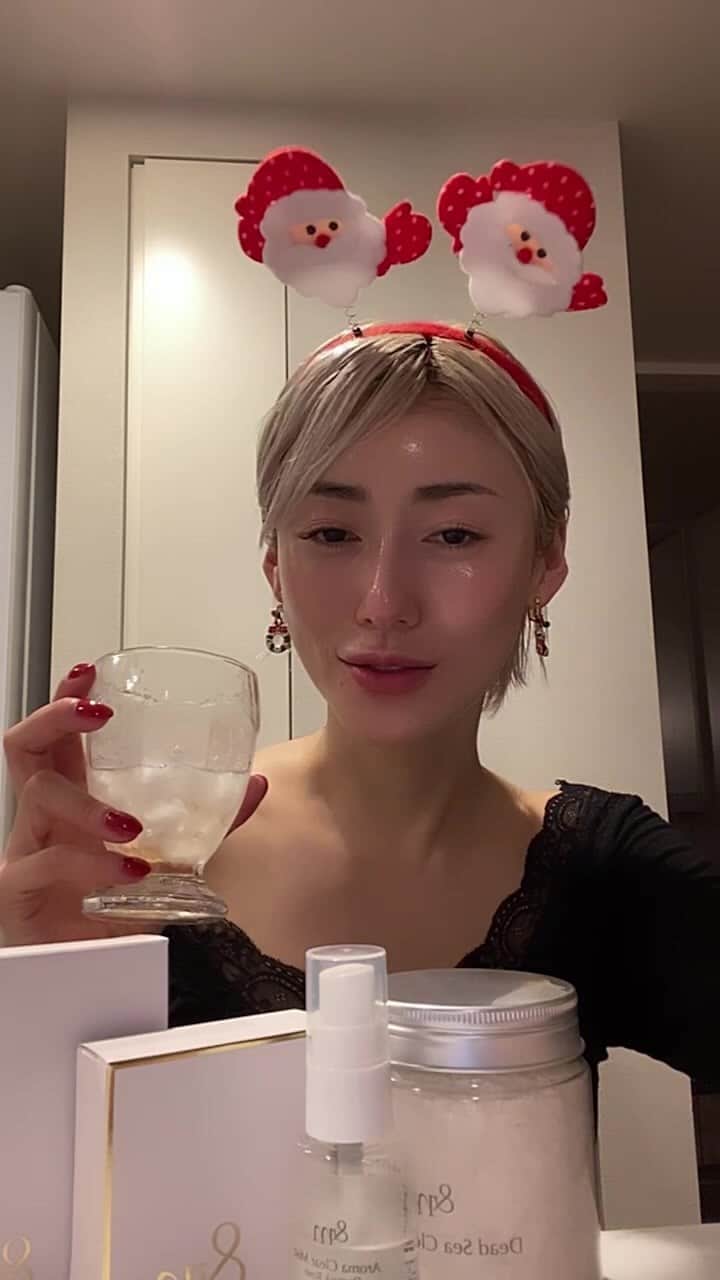 &mのインスタグラム：「世間話がほぼほぼ😅💋」