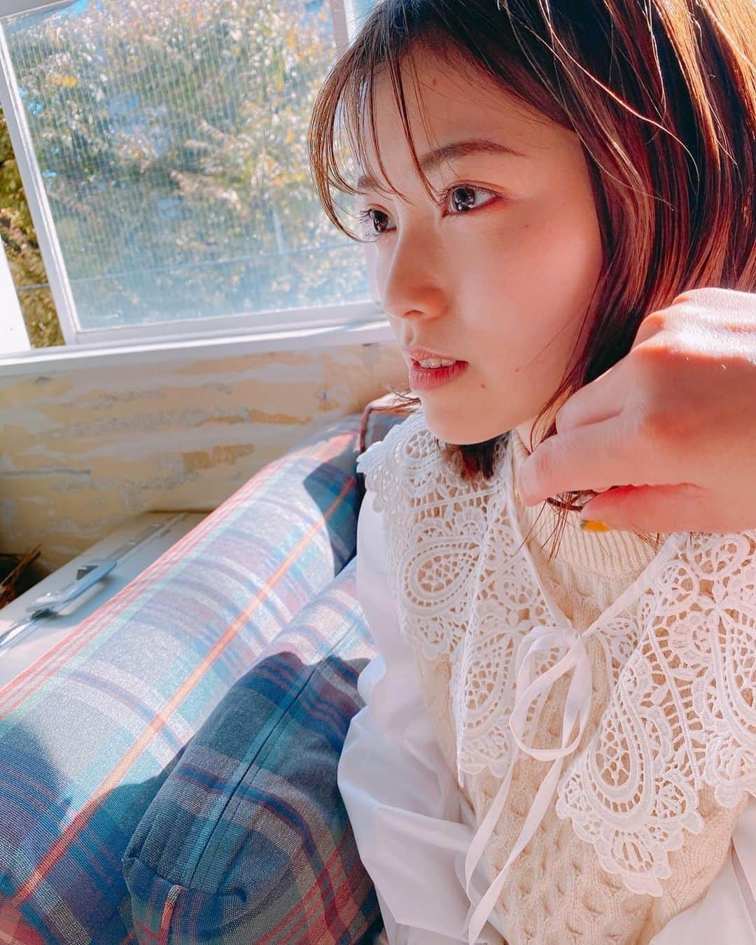 石原夏織さんのインスタグラム写真 - (石原夏織Instagram)「声グラ発売になりました💙 連載「きゃりべる！！」は今回で最終回を迎えます🌼 約4年…愛着あるので寂しいですが、無事にお家に着いて良かった🧡 続報もあるらしいのでお楽しみに！  #声グラ #きゃりべる #travel #ただいま #石原夏織」12月10日 10時49分 - ishiharakaori_official