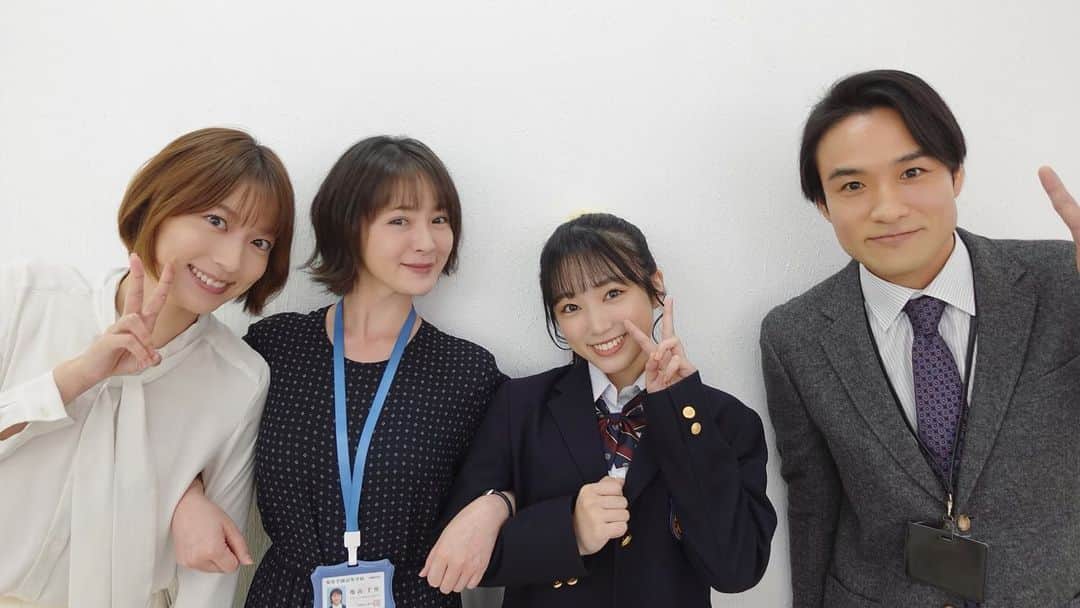 貫地谷しほりのインスタグラム：「明日は10話ですね。 という事は来週で最終回。 寂しいなぁ。 あと少しお付き合いくださいませ。 #土ドラ ＃顔だけ先生 #笠原秀幸 #阿部華也子 #矢吹奈子」