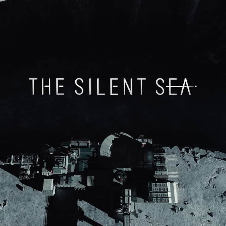 ペ・ドゥナのインスタグラム：「Check out the official trailer for #theSilentSea @netflix coming on the 24th Dec 2021  #고요의바다 공식 예고편이 나왔습니다! 2021년 12월 24일부터 @netflixkr 에서 보실수 있습니다」