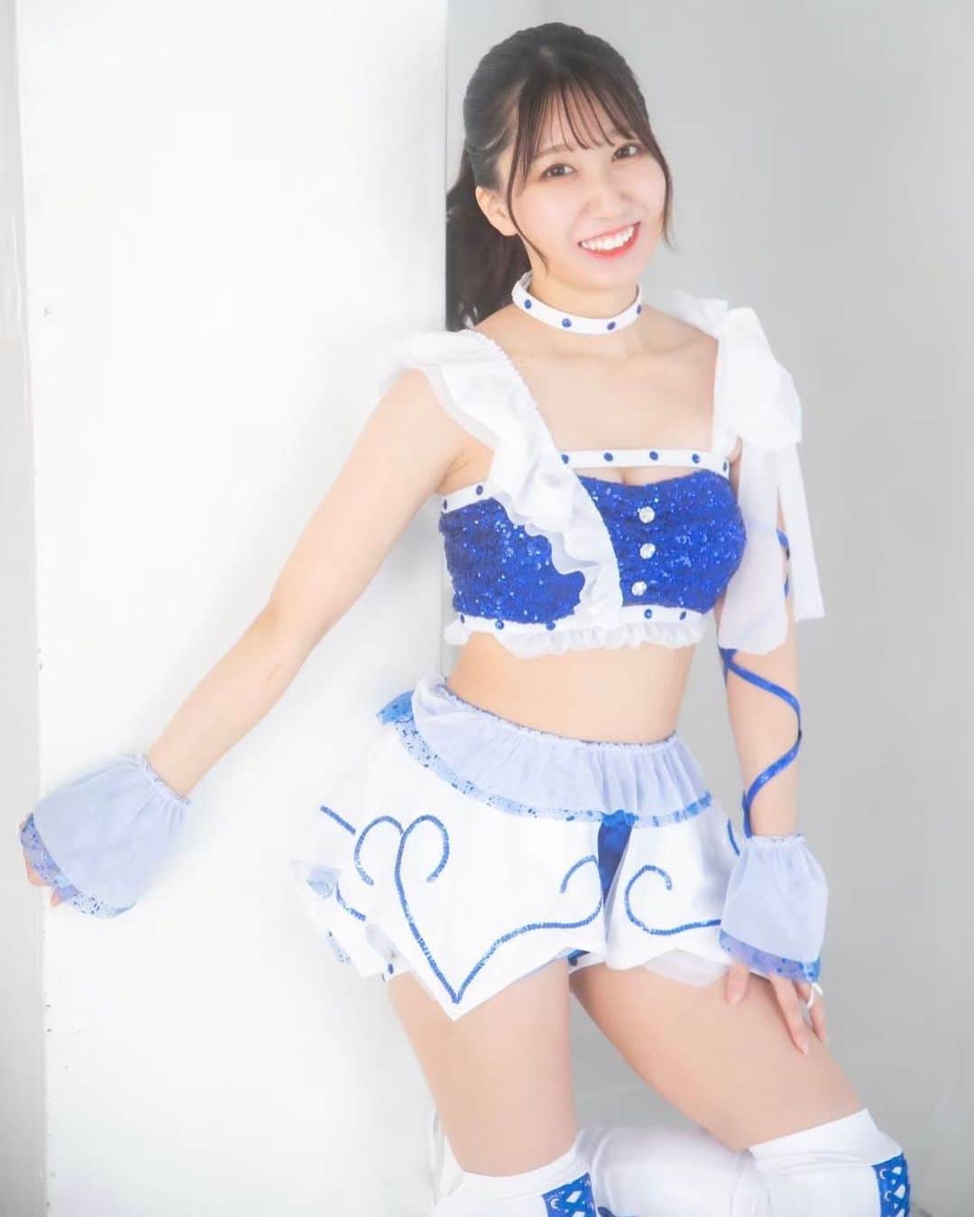 のインスタグラム：「BLUE 💙🤍」
