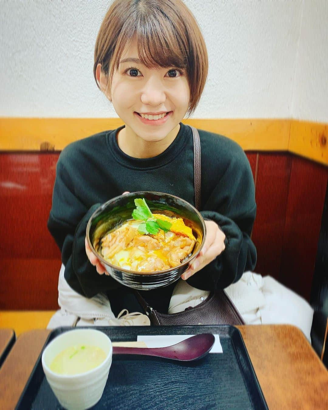 酒井健太さんのインスタグラム写真 - (酒井健太Instagram)「うんめー。  #築地 #鳥藤 #極親子カレー  #カミさんは #親子丼」12月10日 13時41分 - kenta_sakai