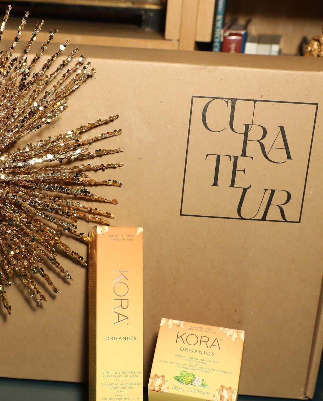 ミランダ・カーさんのインスタグラム写真 - (ミランダ・カーInstagram)「Thank you @rachelzoe @curateur for such a magical night! ✨💖✨ @koraorganics」12月10日 14時15分 - mirandakerr