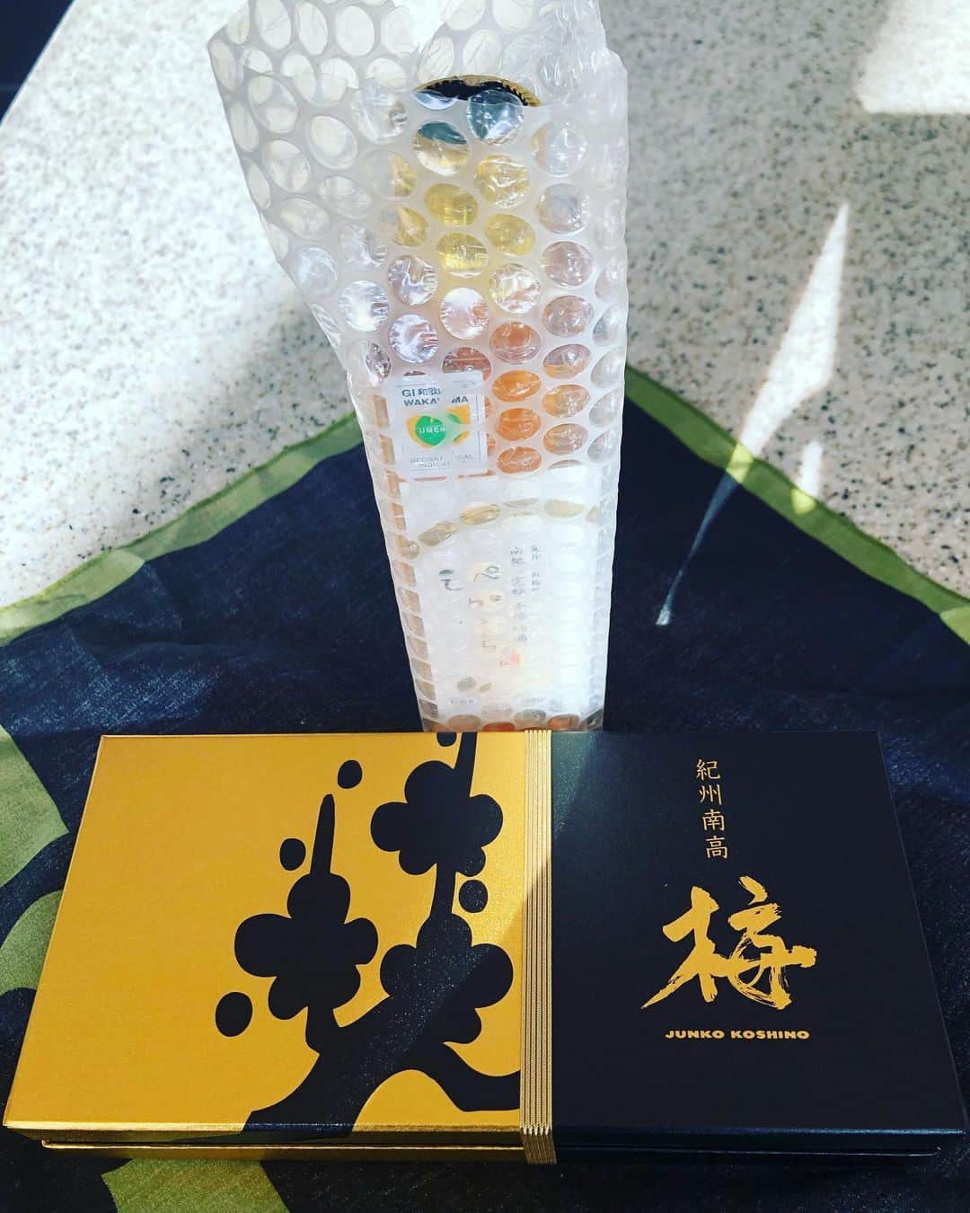 のインスタグラム：「南紀梅干株式会社細川社長 株式会社　W  TOKYO 西原君 株式会社栗山米穀店栗山社長 東北福祉大学野球部監督大塚 マル暴　オグちゃん！ 有難う御座います！ 感謝🙇🙇🙇🙇🙇🙇🙇🙇🙇」