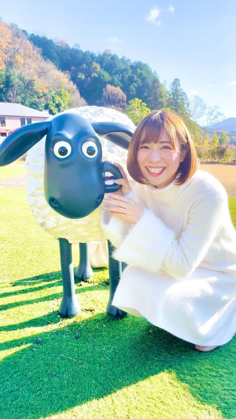 鈴木泉帆のインスタグラム：「ひつじのショーン🐏  ローザンベリー多和田にある ひつじのショーン村みたいなところにら行ってきました！！  ひたすらに可愛かった🐏💕 ひつじみたいな真っ白なワンピースも お気に入り🥰  ひつじのショーンと一緒に撮った写真も そのうち載せます🐏  #ローザンベリー多和田 #ひつじのショーン #ボブ　#サロン　#サロンモデル　#サロモ #被写体　#撮影　#撮影モデル」