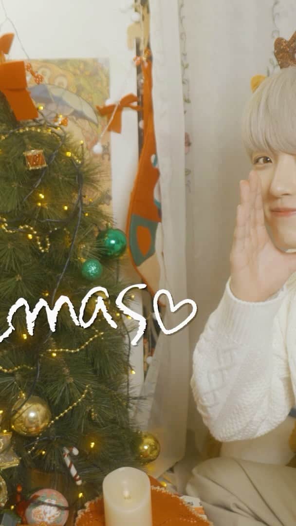UP10TIONのインスタグラム：「[SUNYOUL’IVE] 🐰EP.11 Original by. Mariah Carey - All I Want for Christmas Is You Cover by. 업텐션(UP10TION) 선율(SUNYOUL)  🎼 https://youtu.be/HVgPG127Ylo  #업텐션 #UP10TION #선율 #SUNYOUL #SUNYOUL_IVE #MariahCarey #AllIWantforChristmasIsYou #Christmas」