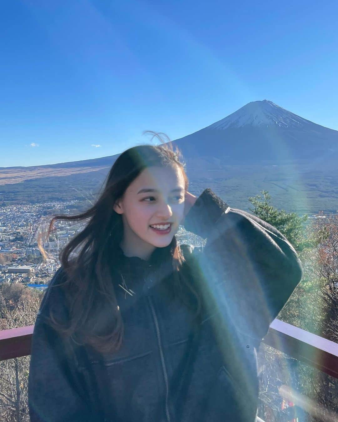 大峰ユリホさんのインスタグラム写真 - (大峰ユリホInstagram)「富士山綺麗だった🗻」12月10日 20時21分 - lespros_yuriho