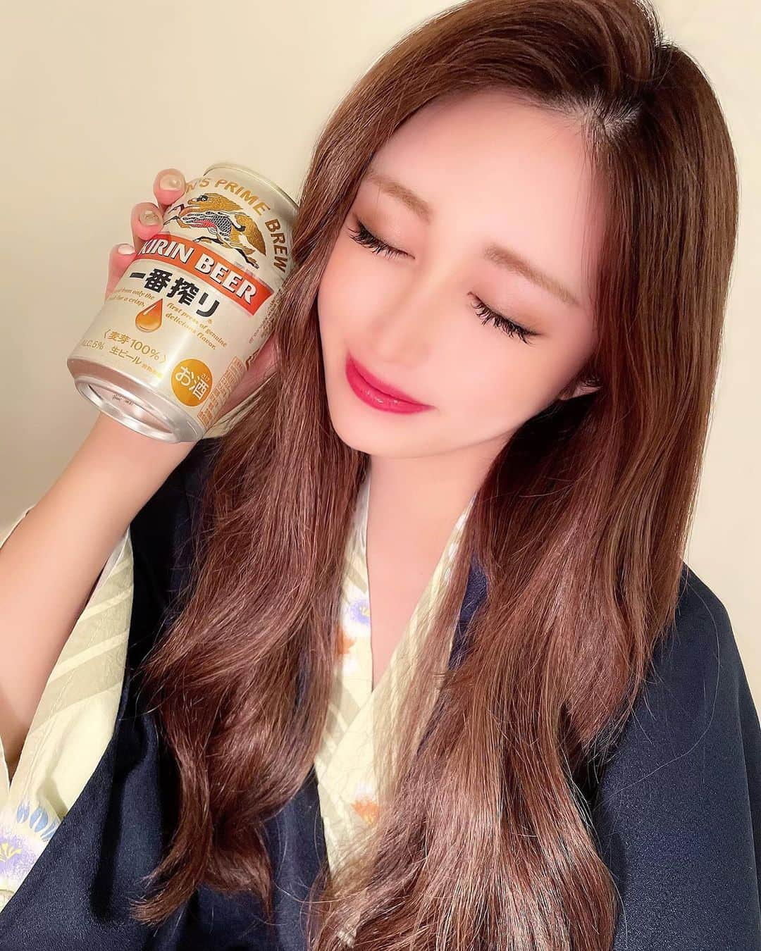 さーぽんさんのインスタグラム写真 - (さーぽんInstagram)「. マツエク付け直して気分よい🍻❤️ #マツエク　#原宿　#表参道　#diar」12月10日 21時30分 - rk_27829