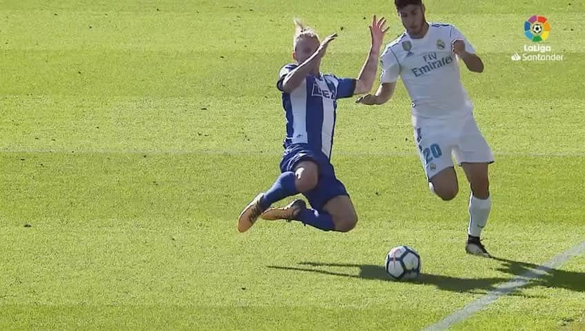 アレクシス・ルアーノのインスタグラム：「Gracias a @laliga por el Vidio muy top 😍🤗😍🤗😍🤗」