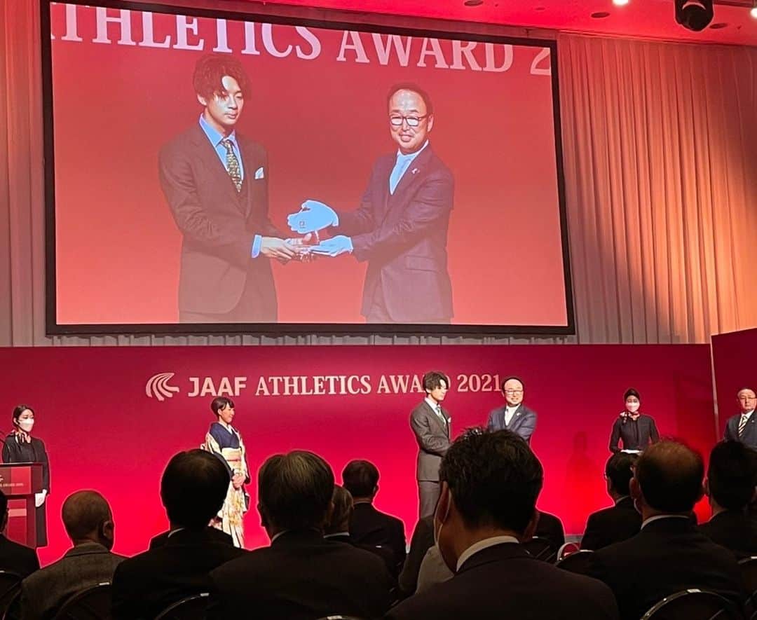 金井大旺さんのインスタグラム写真 - (金井大旺Instagram)「12/9 ATHLETICS AWARD 2021 グランプリシリーズチャンピオンの表彰でした🙇‍♀️ #陸連アワード #jaaf #サトウ食品」12月10日 22時28分 - kanai0928