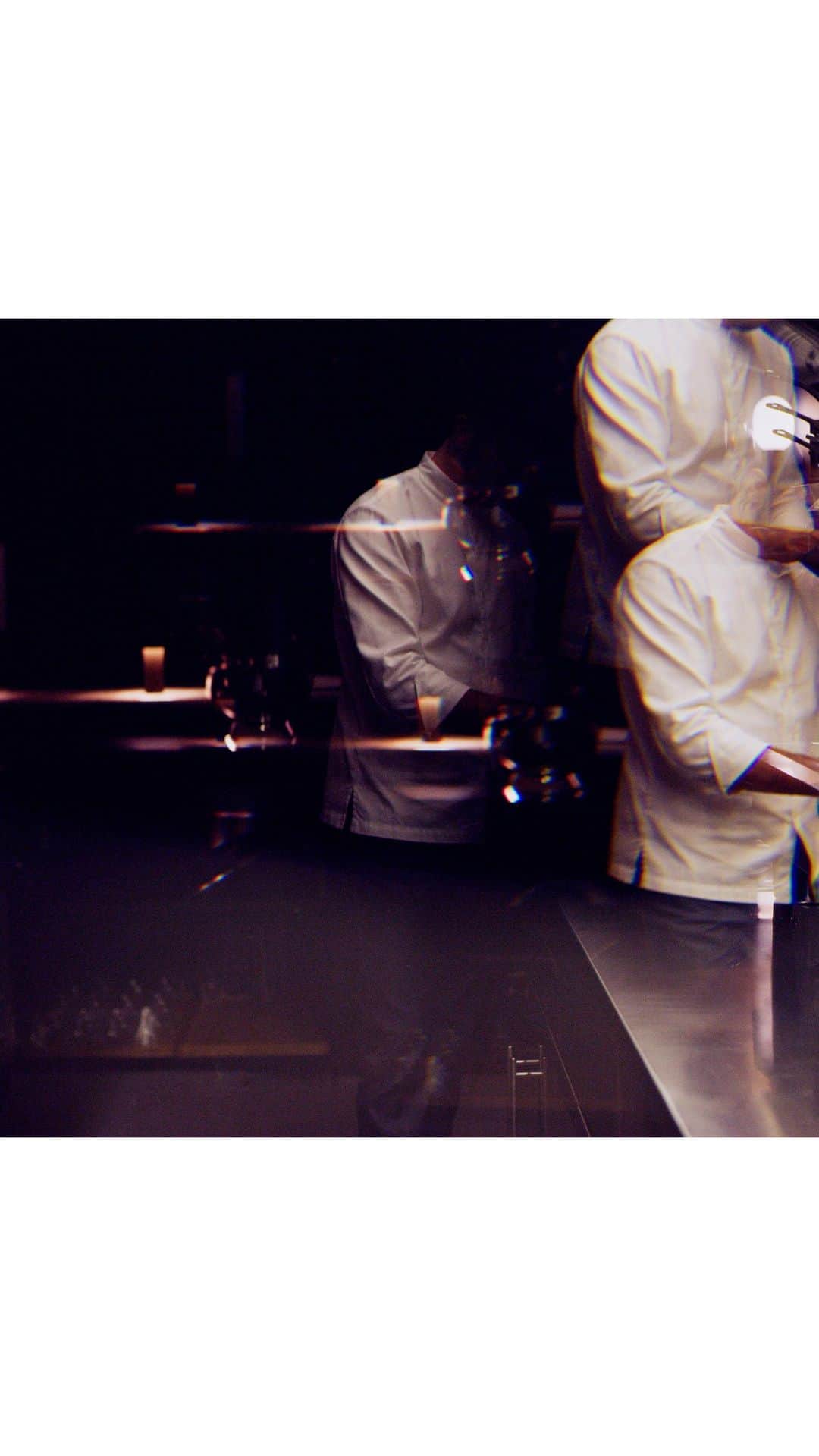 更井真理のインスタグラム：「#Repost @official_mikimoto ・・・ PASSIONOIR  file#5 “PERFECTION”  featuring Franco Sampogna (@francosampogna)  Link in bio.  “ Cooking is always a quest for perfection.”  「私たちにとって、料理は全てにおいて常に完璧を求めるもの。」  #MIKIMOTO #ミキモト #PASSIONOIR  Agency: AEBA.STUDIO dev.images  Creative Director: Asako Aeba Visual Director: Tomo Jidai  Cast: Franco Sampogna ( Chef ) @francosampogna  Photographer/Director: Sarai Mari 1st AD/Editor: Kai Chen Kao DP: Max Lipka B-Cam: Drake Woodhall Music: Alexandre Varela Stylist: Edward Bowleg Groomer: Ayaka Nihei Production: Moxie Production Producer: Patrick Van Maanen Production Manager: Tim Tobin」