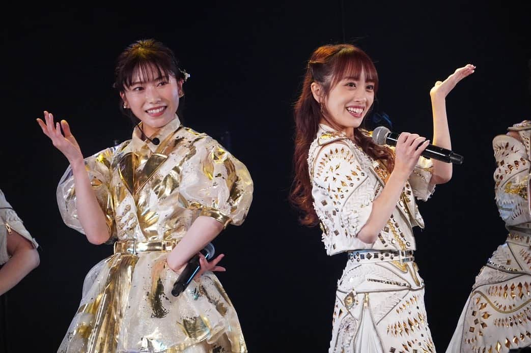 横山由依のインスタグラム：「Not yet💛🤍💛  #AKB48 #横山由依卒業公演」