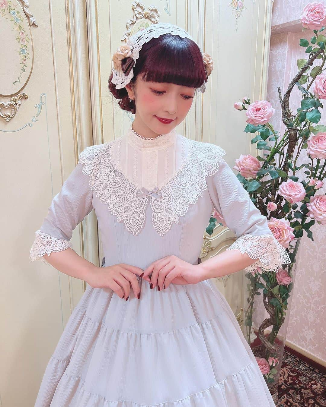 青木美沙子さんのインスタグラム写真 - (青木美沙子Instagram)「ピンクを着ない美沙子❣️ たまにはいいね💓 イノワさん新作カワイイ🎀」12月11日 21時54分 - misakoaoki