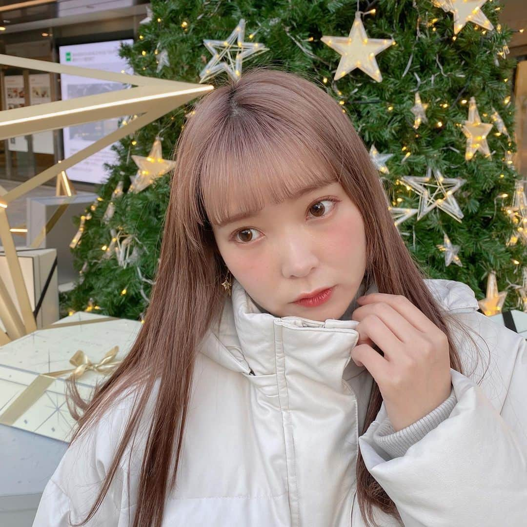 mimさんのインスタグラム写真 - (mimInstagram)「クリスマス皆は何するの？ 私はファンの子と会うよ🎄❤️たのしみ」12月11日 21時16分 - mim_11_11