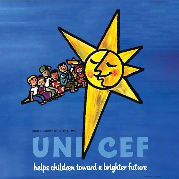 ポール・ケーシーのインスタグラム：「For UNICEF's 75th anniversary a look back at some of their iconic posters through the years.  The look may have changed, but one thing that's remained consistent is the organization's commitment to protecting and empowering children throughout the world. Proud to be a @UNICEFUSA supporter! #UNICEF75」