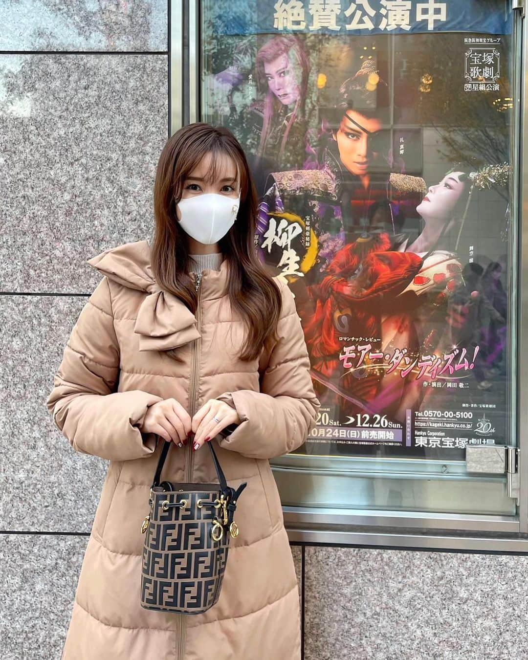 瀬戸早妃のインスタグラム：「⭐️星組公演⭐️  宝塚剣豪秘録『柳生忍法帖』 原作／山田 風太郎「柳生忍法帖」（KADOKAWA 角川文庫刊） 脚本・演出／大野 拓史  ロマンチック・レビュー 『モアー・ダンディズム！』 作・演出／岡田 敬二  宝塚観劇デビュー❣️の、 @ishizu40 さんと2人で観劇してきました…🎖❤️ とにかく、楽しんで観てくださっている事がもう嬉しすぎて嬉しすぎて…  宝塚愛について、沢山語ってしまいました🥰笑 幸せの連鎖が沢山生まれて、最高な時間になりました✨  皆さんカッコよかった…美しかった… カメラロールみながら今もニヤニヤが止まりません😍💕 本当にどうもありがとうございました♫   愛月ひかるさん、ご卒業おめでとうございます（大号泣）😭✨  #宝塚 #takarazuka #星組 #礼真琴 さま #舞空瞳 さま #愛月ひかる さま #ご卒団」