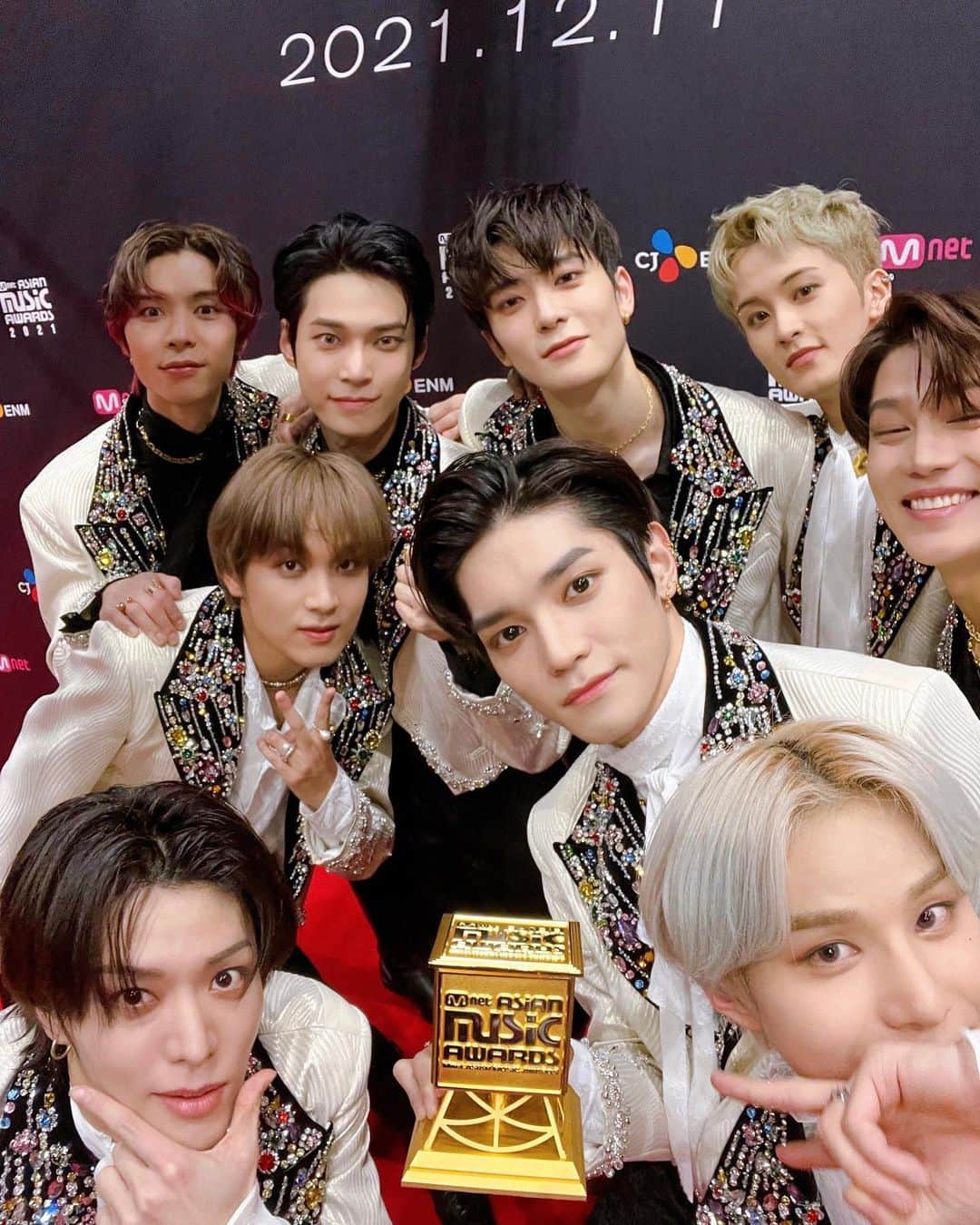 NCT 127さんのインスタグラム写真 - (NCT 127Instagram)「🤍🤍🤍🤍🤍🤍🤍🤍🤍  #NCT127 #NCT #MAMA #2021MAMA #WorldwideFansChoiceTOP10」12月11日 23時19分 - nct127