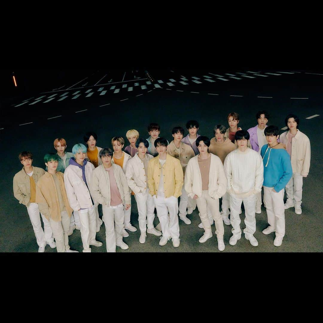 NCT 127さんのインスタグラム写真 - (NCT 127Instagram)「NCT 2021 'Beautiful'  〖 NCT The 3rd Album ‘Universe’  ➫ 2021.12.14 〗  #NCT2021 #Beautiful  #NCT #Universe #NCT_Universe #NCT127 #NCTDREAM #WayV」12月12日 0時02分 - nct127