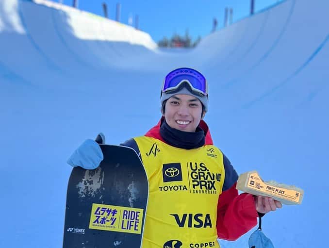 平野流佳のインスタグラム：「I’m so stoked to win the first world cup of the season! Thank you for your support.  ワールドカップ初戦優勝しました🏆 次もかまします👊  #yonex #ムラサキスポーツ #smithopticsjp #pap #dominatorwax #シダス #高鷲スノーパーク  #real」