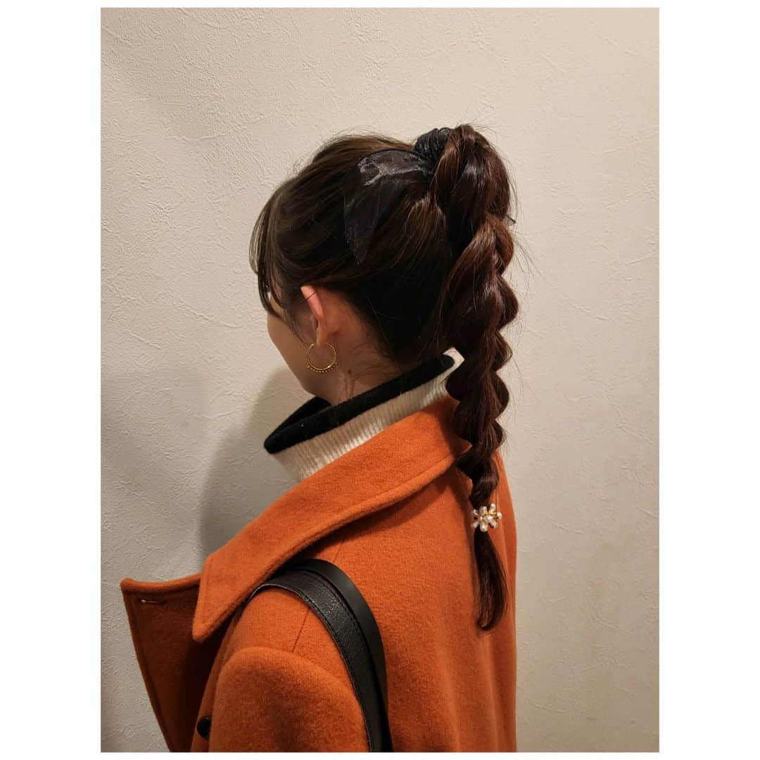 足立梨花さんのインスタグラム写真 足立梨花instagram 今回の わた婚 では可愛いヘアアレンジをたくさん調べてチャレンジしてます おすぎさんのおかげ Riekosugimura わかりやすい写真探してたら 3枚目が一番わかりやすかった笑 スペードみたいな髪の毛になっ