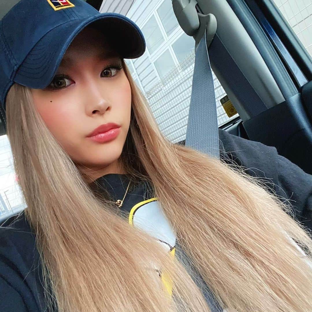 のインスタグラム：「みんな今日なにしたのー？😒  #fitnessgirl #gymgirl #training #dancer #筋トレ女子 #フィットネス女子 #ジム女子 #トレーニング女子 #likeforlikes #l4likes #l4」