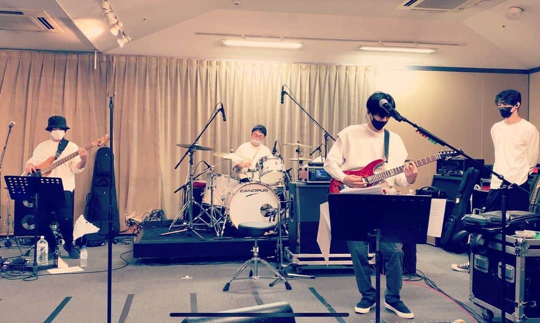 Wandsさんのインスタグラム写真 Wandsinstagram 今日はfcイベントに向けてのリハーサルでした Wands 第5期 上原大史 柴崎浩 木村真也 Fcイベント 今日は演奏陣のみ 偶然の一致 スタッフも偶然一緒 清い心のあらわれ ホワイターズ まもなくお会いでき