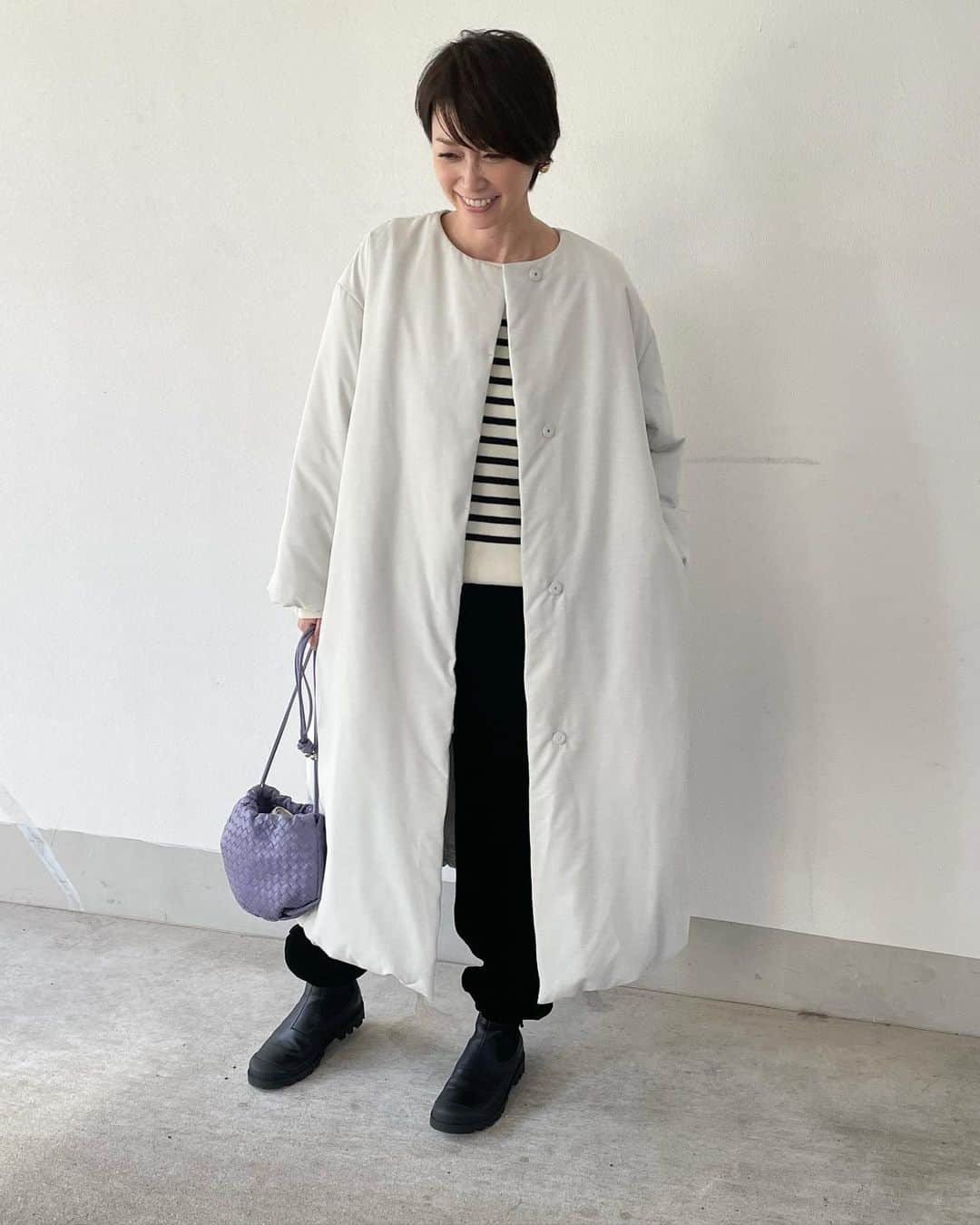 辺見えみりさんのインスタグラム写真 - (辺見えみりInstagram)「今日の服  knit @rougeviflacle_official  pants @rougeviflacle_official  boots  @loewe  bag  @newbottega  coat  @outersunset_official」12月12日 20時42分 - emiri_hemmi