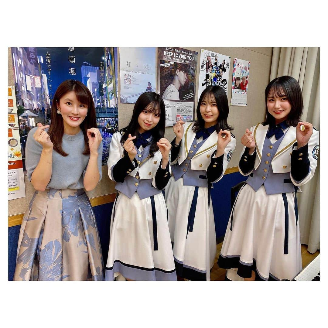 野口七海のインスタグラム：「💙💙💙  📻STU48のすだちでキュン💚の収録で 茉妃菜ちゃん、葵ちゃん、くーかちゃんが 四国放送に来てくれた時の写真📸  とっても楽しかったなぁ🥰  #STU48 #四国放送ラジオ #すだキュン #谷口茉妃菜 さん　#兵頭葵 さん #榊美優 さん #radiko #📻 #すだち #キュン #収録 #徳島 #四国」