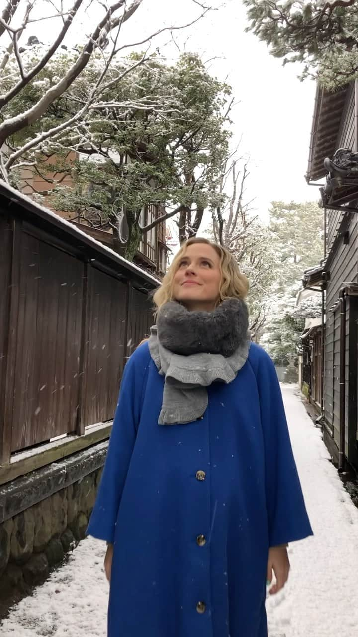 ナタリー・エモンズのインスタグラム：「やっぱり日本の冬は1番❄️ #ナタリーエモンズ」