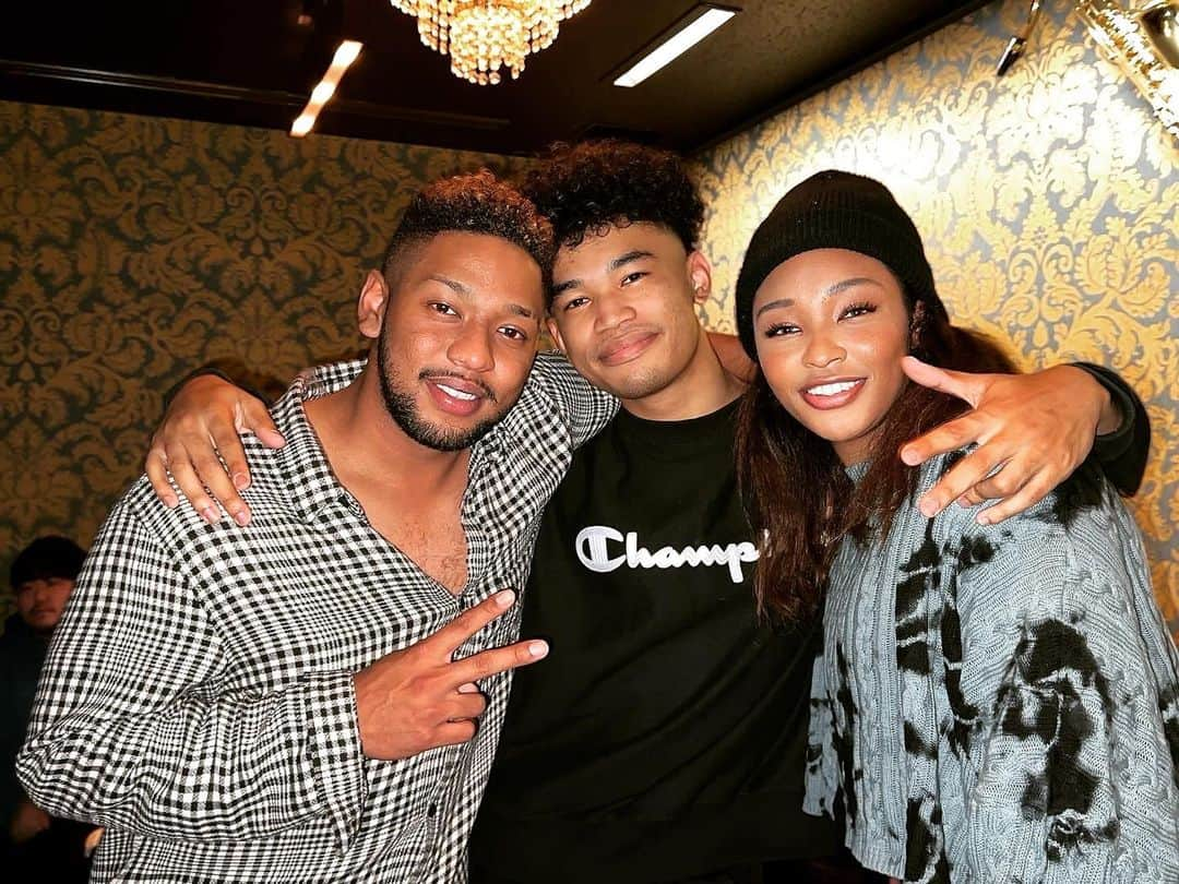 オコエ瑠偉さんのインスタグラム写真 - (オコエ瑠偉Instagram)「My sister & My cousin #okoyefamily   😬😬😬😬😬😬😬😬😬😬😬  @monica_okoye  @ia_drose」12月13日 8時17分 - louis_okoye