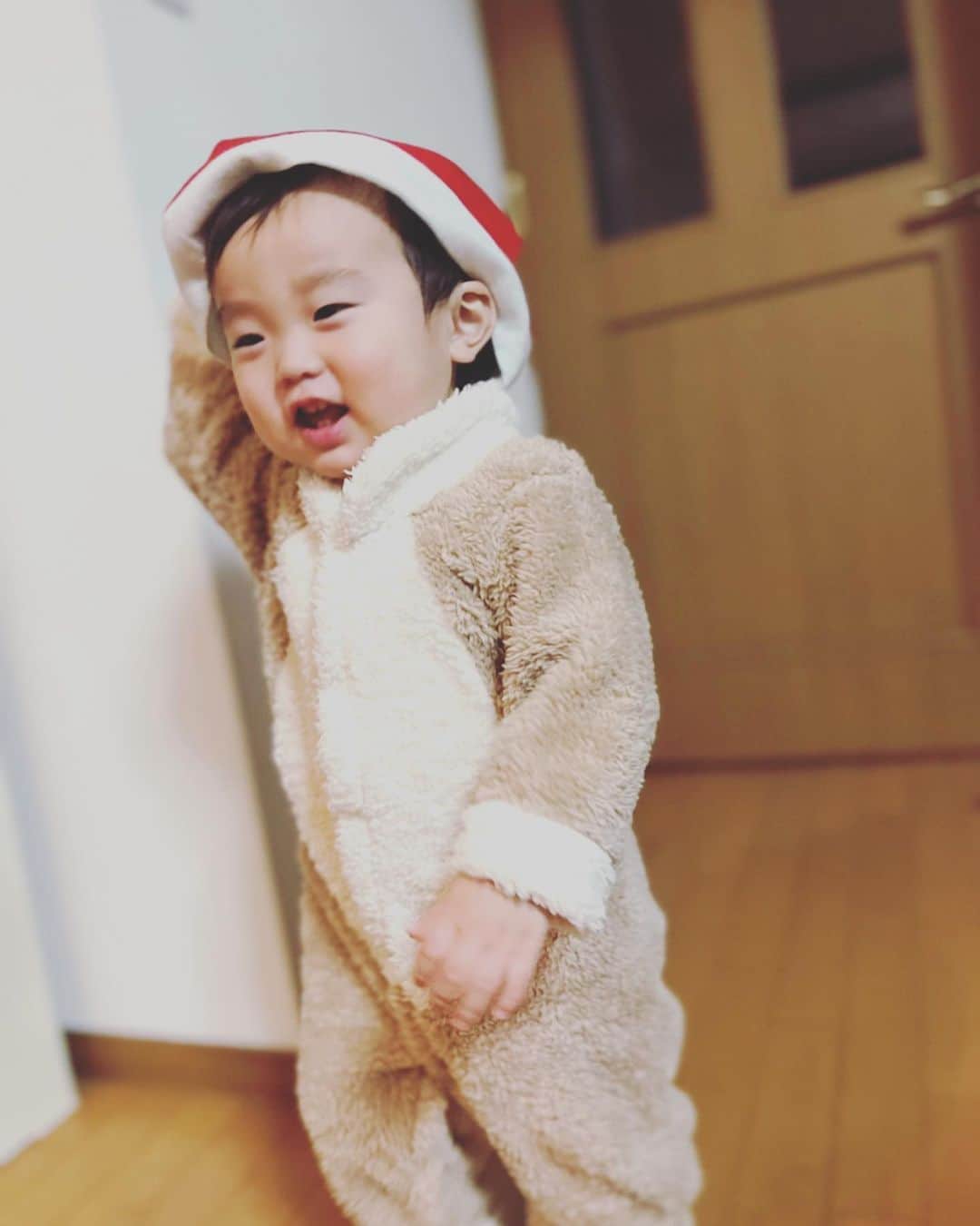 大泉和也さんのインスタグラム写真 - (大泉和也Instagram)「Merry Christmas  #merrychristmas   #present  #子供の頃は  #子供が楽しい日だと思ってた  #本当は  #親が子供の笑顔を見たい日  #ありがとう」12月27日 21時02分 - kazuyaoizumi